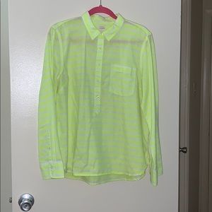 Pop over- quarter button down